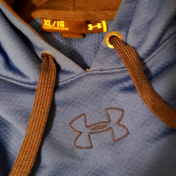 Under Armour Hoody - Picture 3 of 5